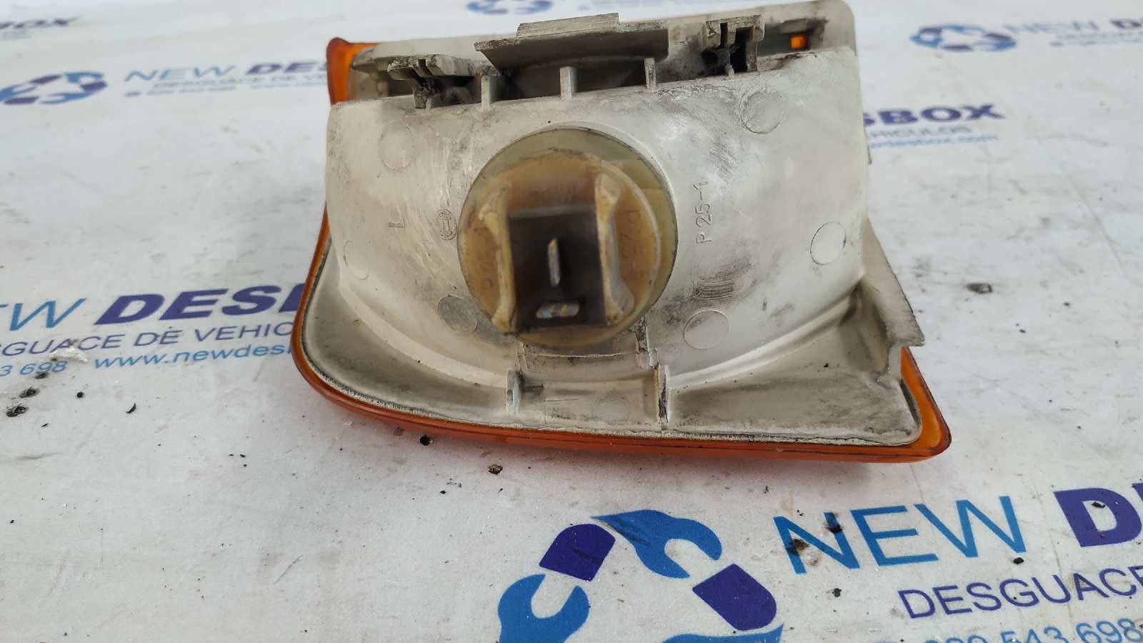Recambio de PILOTO DELANTERO IZQUIERDO para AUDI 100 BERLINA (C4) Básico AAR referencia OEM IAM    - BLANCO 3