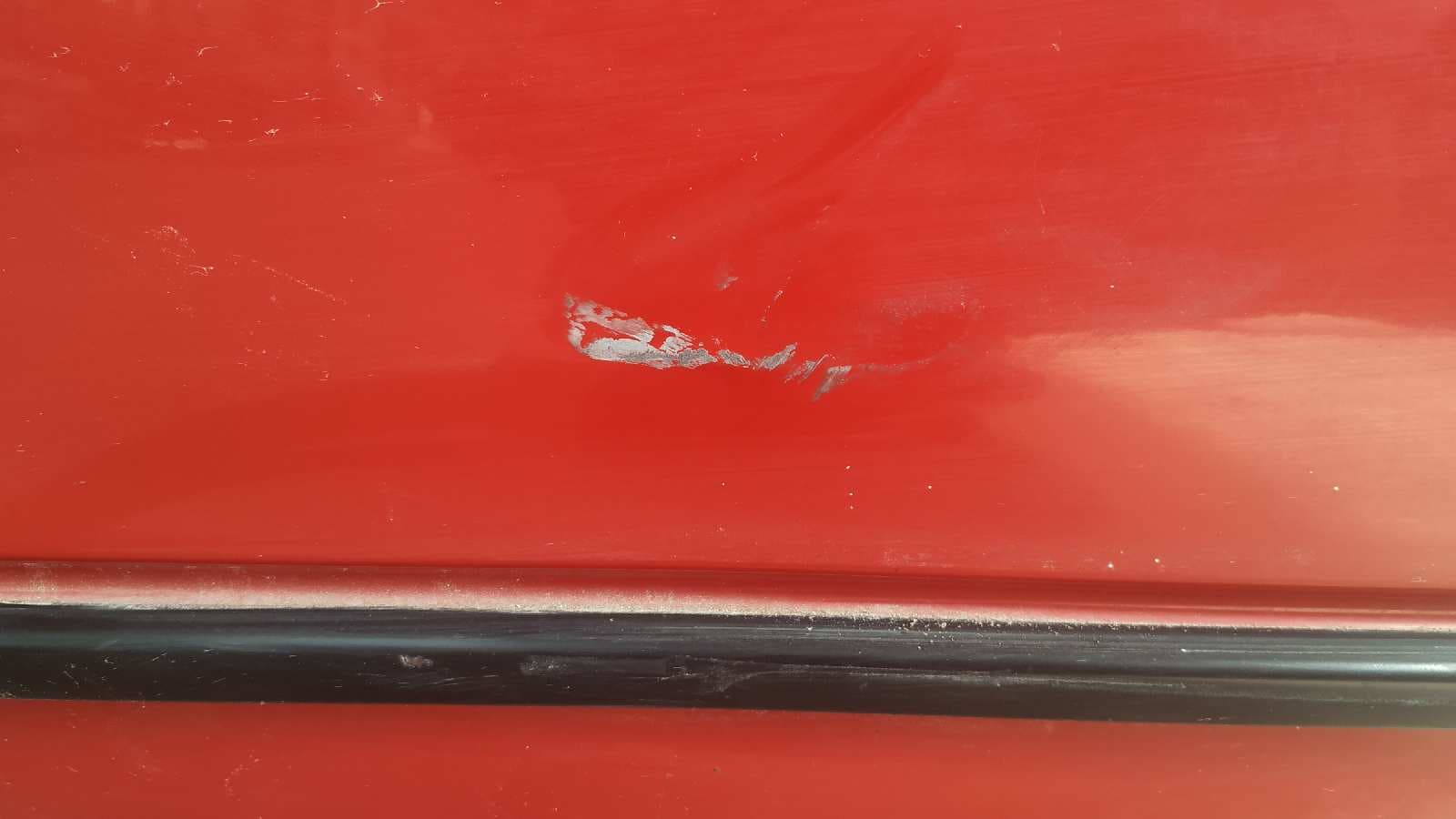 Recambio de PUERTA TRASERA IZQUIERDA para SUZUKI SWIFT BERLINA (MZ) 1.3 16V CAT referencia OEM IAM    - ROJO 8