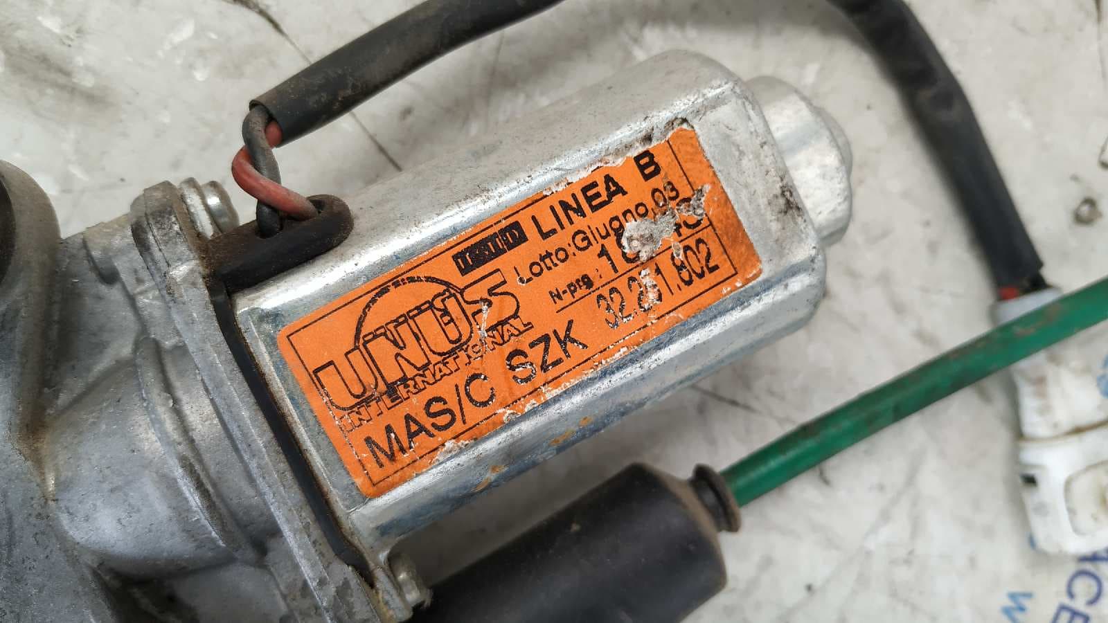 Recambio de ELEVALUNAS DELANTERO DERECHO para SUZUKI WAGON R+ RB (MM) 1.3 Básico M13A referencia OEM IAM 32251802   - PLATA 3