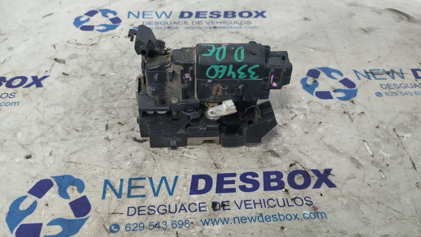 Recambio de CERRADURA PUERTA DELANTERA DERECHA para DACIA DOKKER K9KC6 referencia OEM IAM    - BLANCO