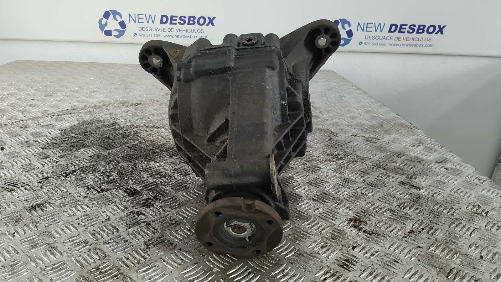 Recambio de DIFERENCIAL TRASERO para MERCEDES-BENZ CLASE M (W163) OM612963 referencia OEM IAM 4460310013   - NEGRO 4