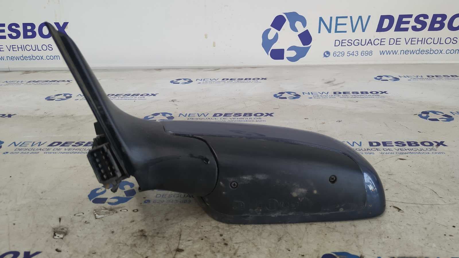 Recambio de RETROVISOR IZQUIERDO para AUDI A8 (D2) 2.5 TDI AKE referencia OEM IAM 4D1858531   - AZUL 6
