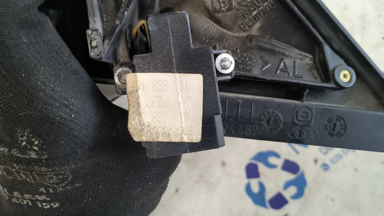 Recambio de RETROVISOR IZQUIERDO para AUDI A8 (D2) 2.5 TDI AKE referencia OEM IAM 4D1858531   - AZUL 7