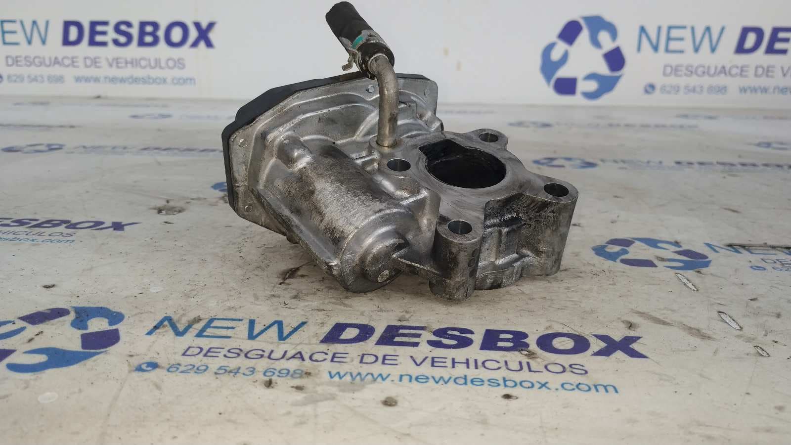 Recambio de VALVULA EGR para TOYOTA AURIS 1NDTV referencia OEM IAM 2580033011   - BLANCO 4