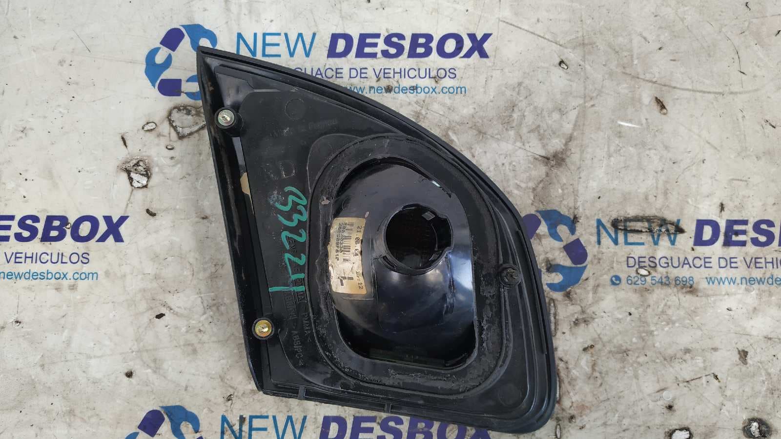 Recambio de PILOTO PORTON DERECHO para NISSAN PRIMERA BERLINA (P11) 2.0 16V CAT SR20 referencia OEM IAM 29020330   - GRIS 4