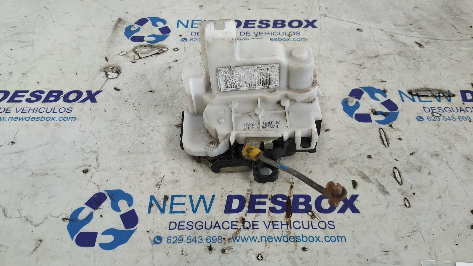 Recambio de CERRADURA PUERTA DELANTERA DERECHA para FIAT PANDA (169) 1.2 CAT 188A4000 referencia OEM IAM 46803514   - VERDE