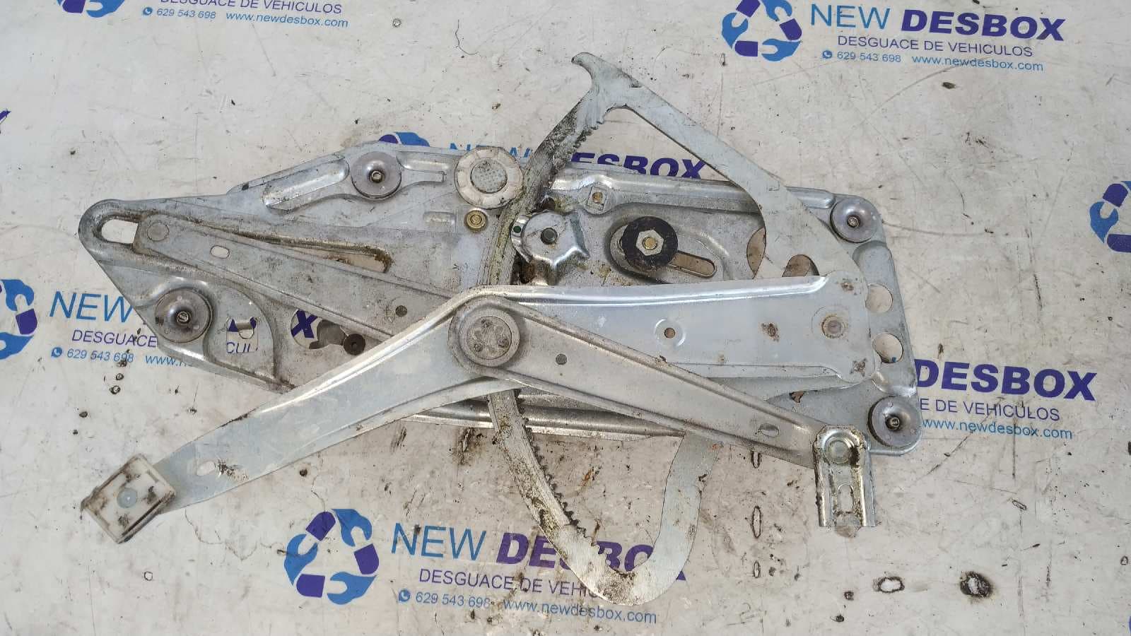 Recambio de ELEVALUNAS DELANTERO IZQUIERDO para MERCEDES-BENZ CLASE S (W140) referencia OEM IAM 0130821504