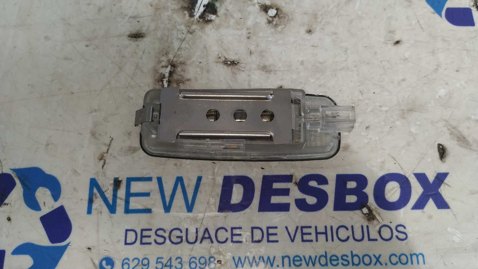 Recambio de LUZ INTERIOR para AUDI A3 (8P) 2.0 TDI Attraction Quattro BKD referencia OEM IAM 4E0947105   - NEGRO 4