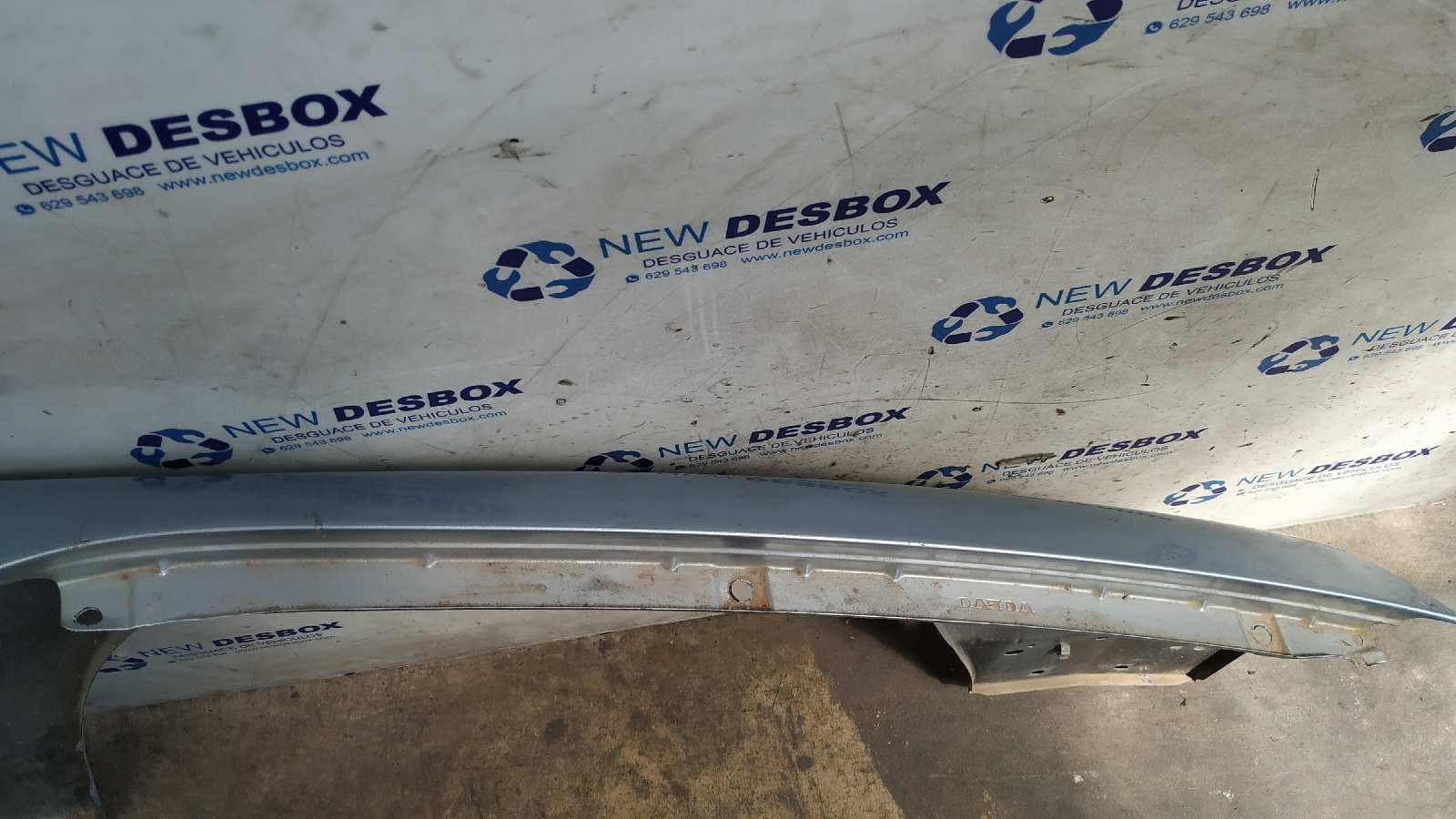 Recambio de ALETA DELANTERA IZQUIERDA para VOLVO S80 BERLINA 2.5 D D5252T referencia OEM IAM    - BLANCO 4