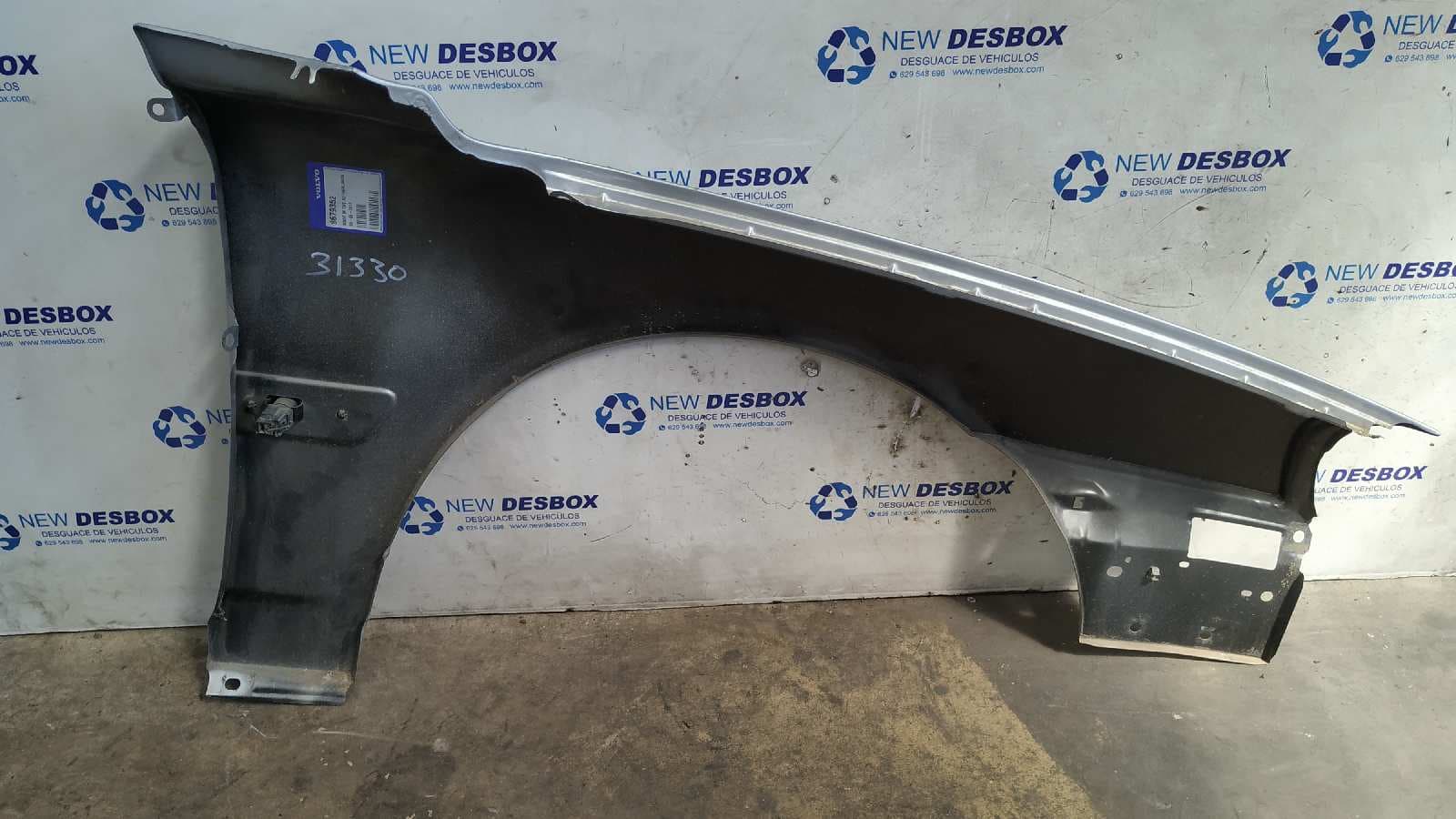 Recambio de ALETA DELANTERA IZQUIERDA para VOLVO S80 BERLINA 2.5 D D5252T referencia OEM IAM    - BLANCO 2