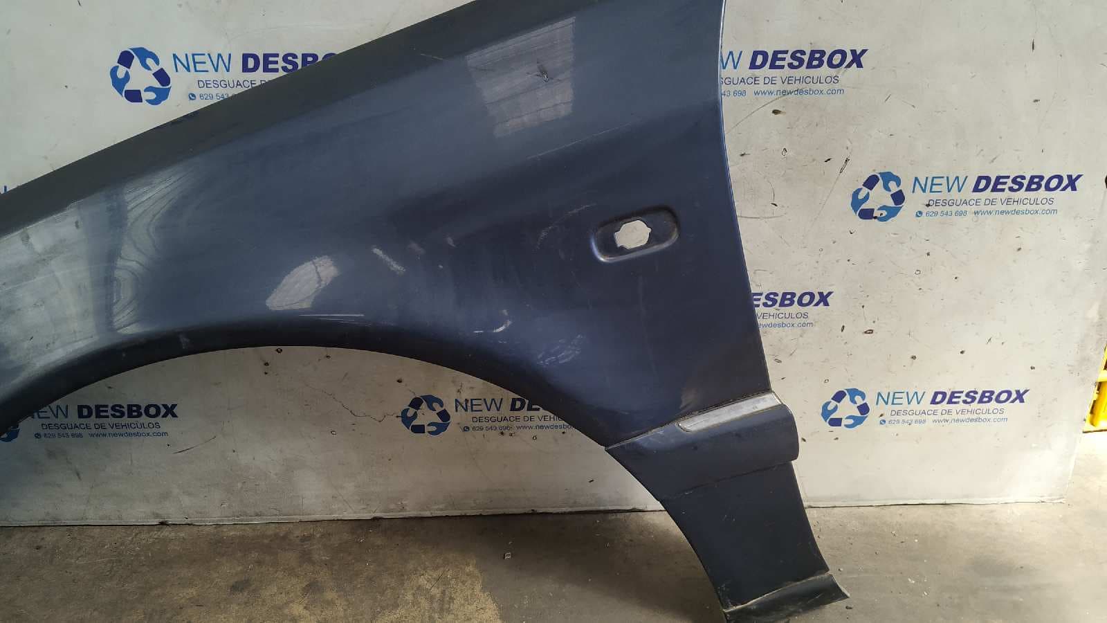 Recambio de ALETA DELANTERA IZQUIERDA para AUDI A8 (D2) 2.5 TDI AKE referencia OEM IAM 4D0821021P   - AZUL 4