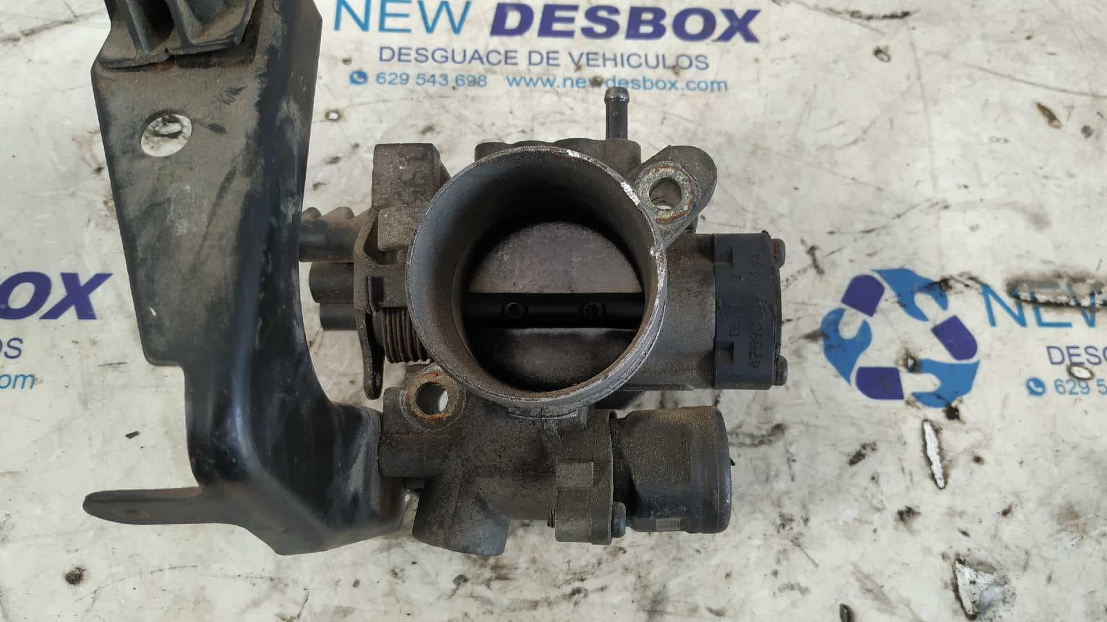 Recambio de CAJA MARIPOSA para CHRYSLER VOYAGER (ES) 3.3 LE Grand Voyager 3.3 referencia OEM IAM 4612256118540480   - NEGRA