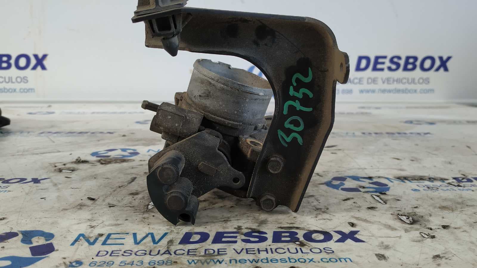 Recambio de CAJA MARIPOSA para CHRYSLER VOYAGER (ES) 3.3 LE Grand Voyager 3.3 referencia OEM IAM 4612256118540480   - NEGRA 3