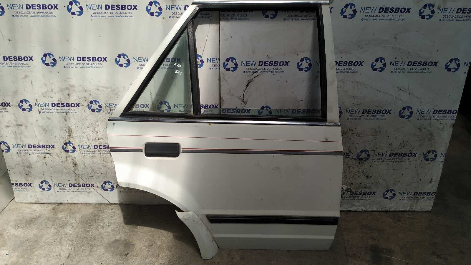 Recambio de PUERTA TRASERA DERECHA para FORD ESCORT BERL./TURN./CAB./EXPRESS 1.6 Escort Cabrio LR referencia OEM IAM    - BLANCO