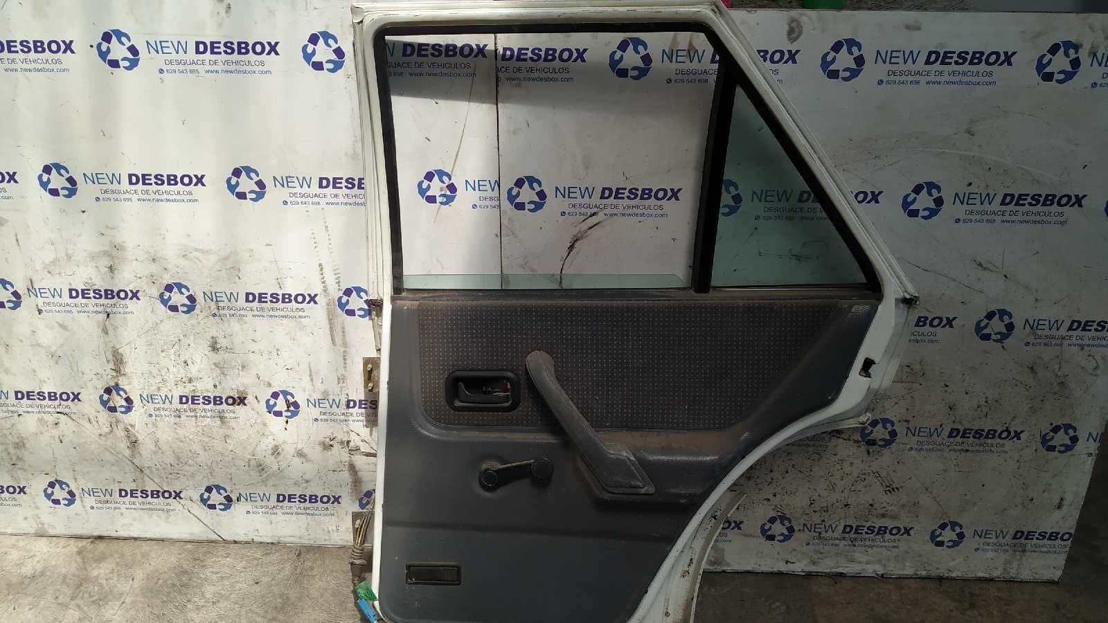 Recambio de PUERTA TRASERA DERECHA para FORD ESCORT BERL./TURN./CAB./EXPRESS 1.6 Escort Cabrio LR referencia OEM IAM    - BLANCO 5