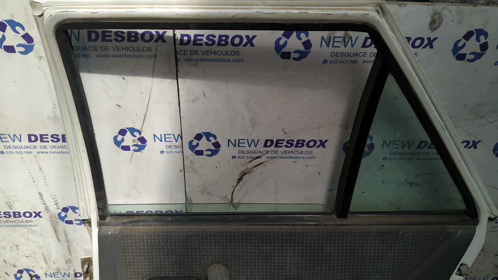 Recambio de PUERTA TRASERA DERECHA para FORD ESCORT BERL./TURN./CAB./EXPRESS 1.6 Escort Cabrio LR referencia OEM IAM    - BLANCO 2