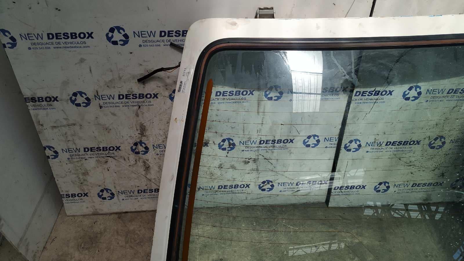 Recambio de PORTON TRASERO para FORD ESCORT BERL./TURN./CAB./EXPRESS 1.6 Escort Cabrio LR referencia OEM IAM    - BLANCO 5
