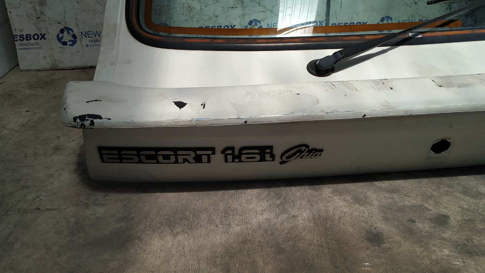 Recambio de PORTON TRASERO para FORD ESCORT BERL./TURN./CAB./EXPRESS 1.6 Escort Cabrio LR referencia OEM IAM    - BLANCO 2