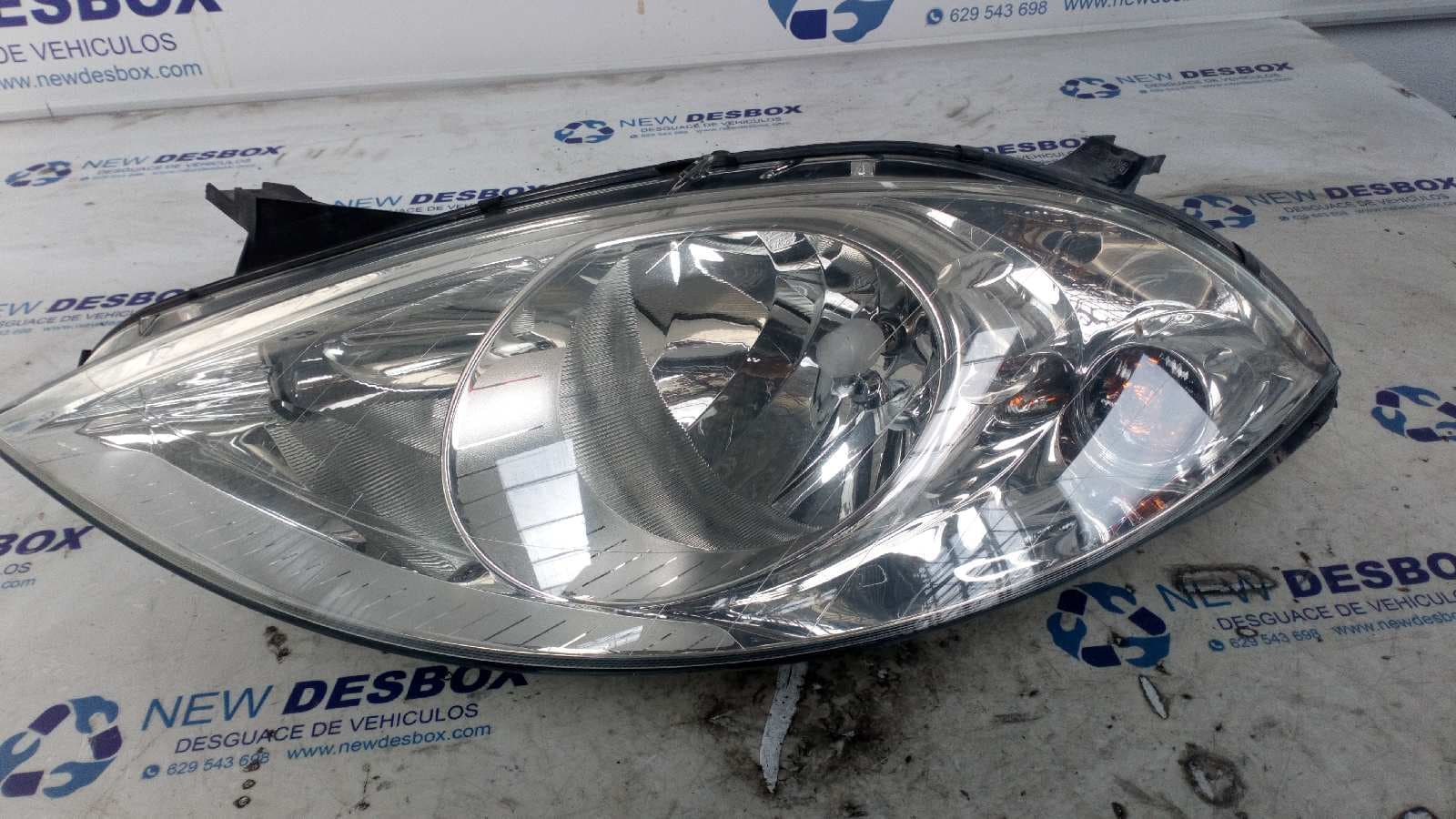 Recambio de PILOTO DELANTERO IZQUIERDO para MERCEDES-BENZ CLASE A (W169) A 160 CDI (169.006) OM640942 referencia OEM IAM    - AZUL