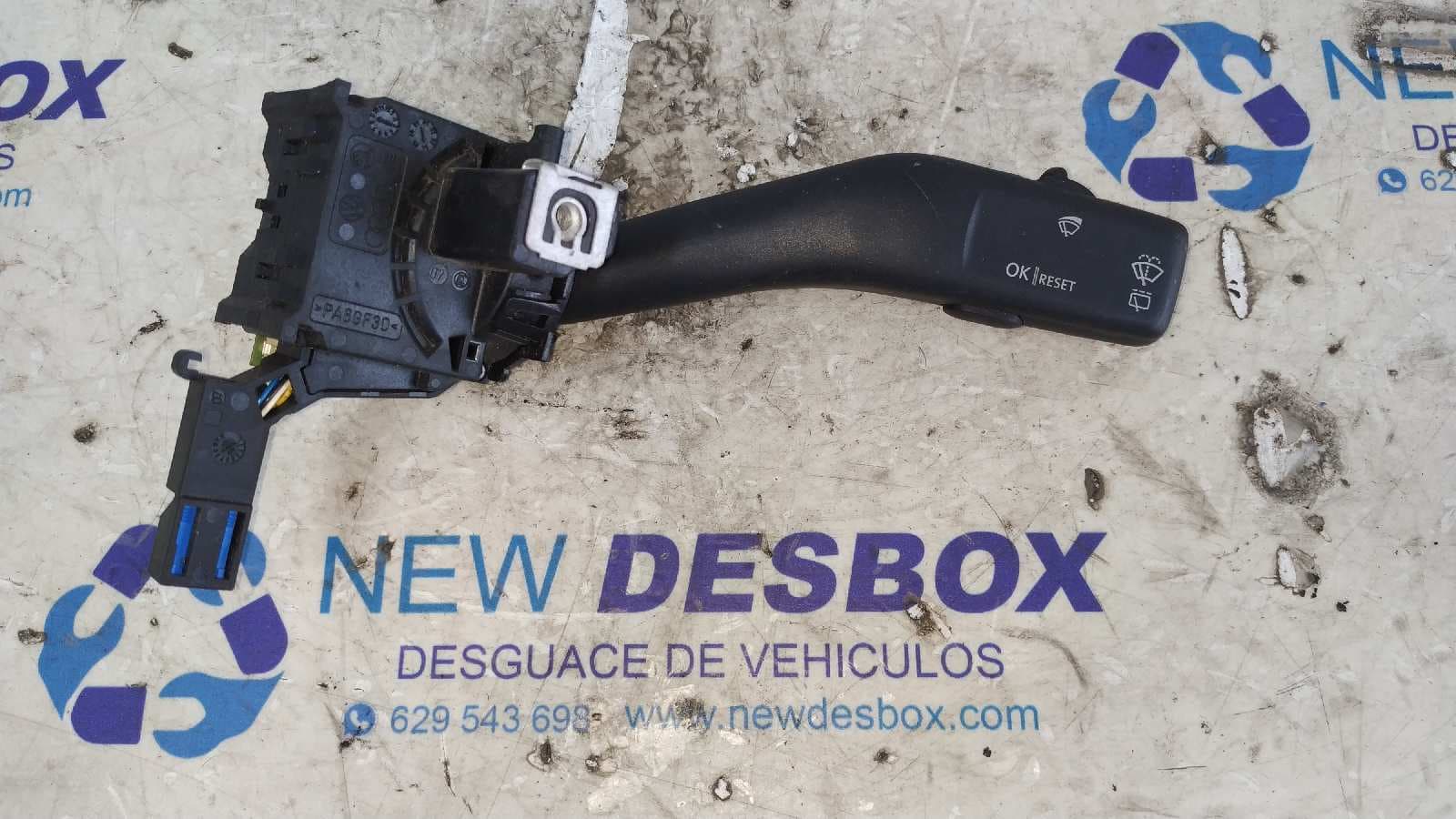 Recambio de MANDO LIMPIA para SEAT LEON (1P1) referencia OEM IAM 1K0953519A