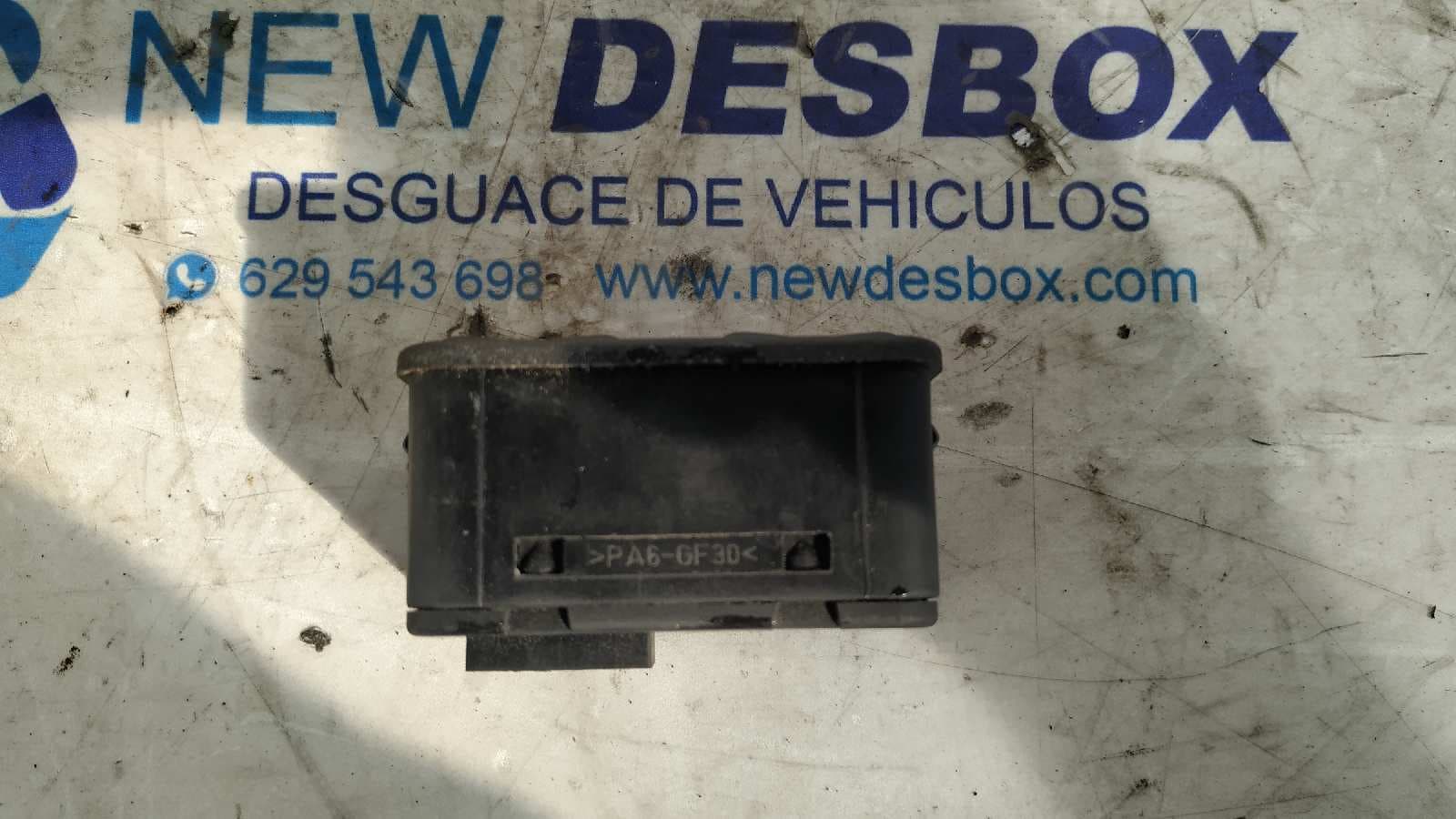 Recambio de MANDO ELEVALUNAS DELANTERO IZQUIERDO para OPEL ASTRA G BERLINA Comfort Z18XE referencia OEM IAM 90561086   - BLANCO 2