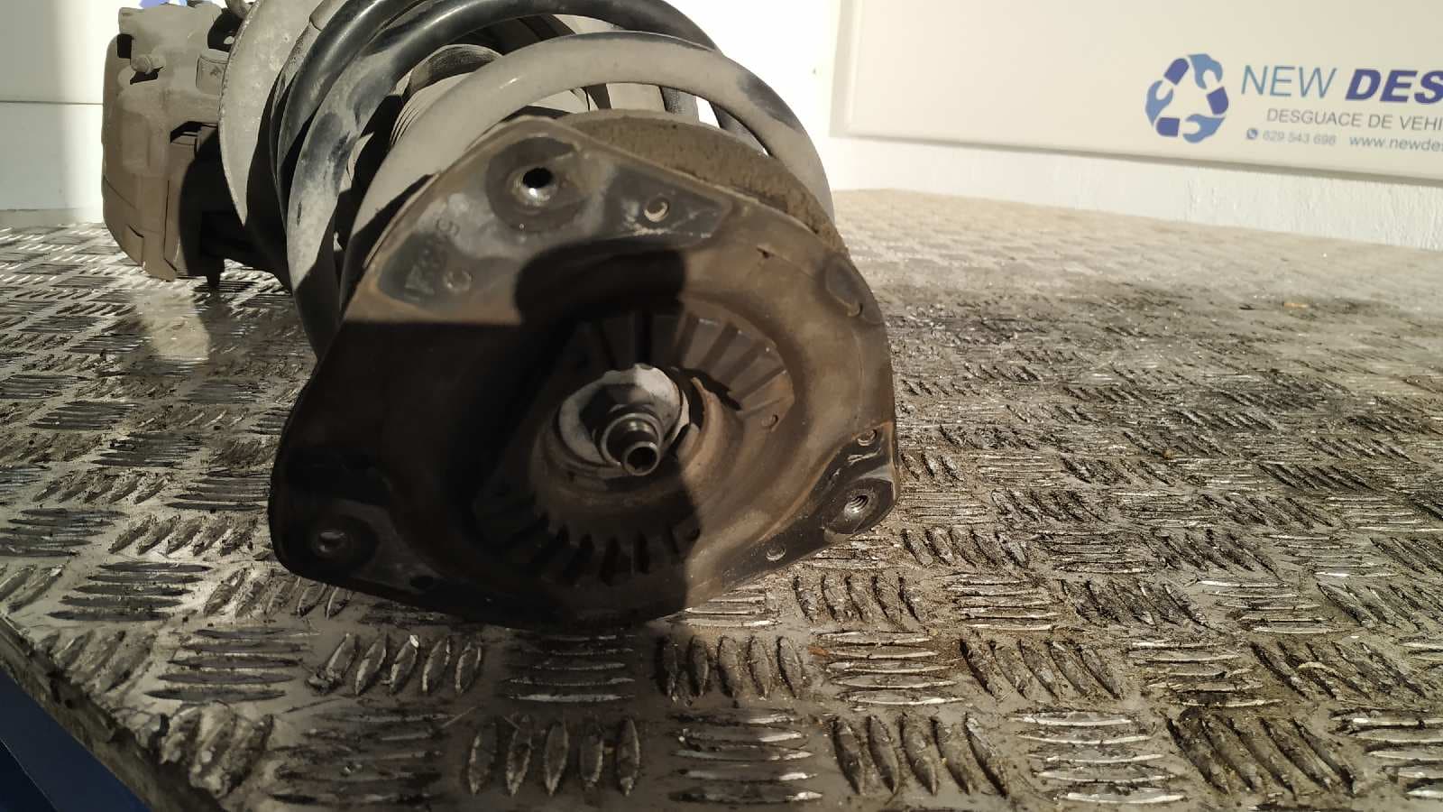 Recambio de MANGUETA DELANTERA IZQUIERDA para RENAULT FLUENCE Dynamique K9KG8 referencia OEM IAM    - BLANCO 5