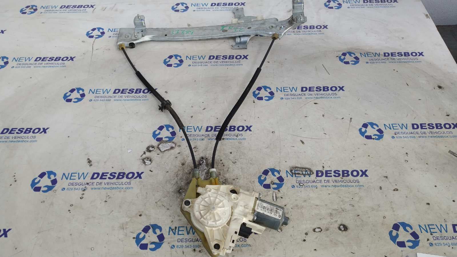 Recambio de ELEVALUNAS TRASERO IZQUIERDO para RENAULT FLUENCE Dynamique K9KG8 referencia OEM IAM 827210016R   - BLANCO