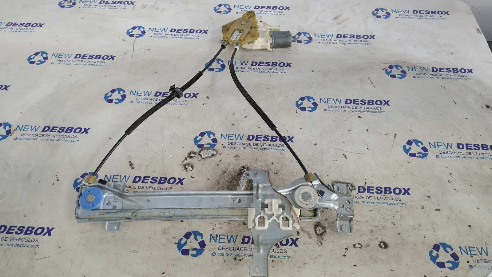Recambio de ELEVALUNAS TRASERO IZQUIERDO para RENAULT FLUENCE Dynamique K9KG8 referencia OEM IAM 827210016R   - BLANCO 4