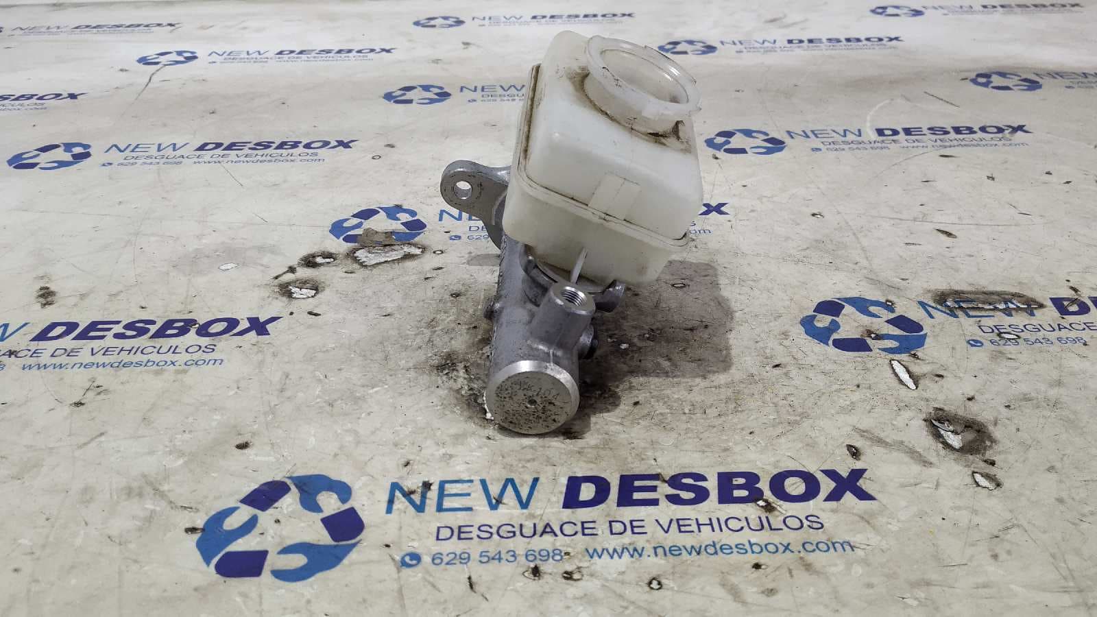 Recambio de BOMBA FRENO para NISSAN PICK-UP (D22) TD Doble Cabina Navara YD25DDTI referencia OEM IAM    - GRIS PLATA 2