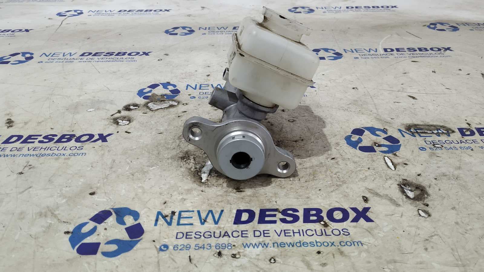 Recambio de BOMBA FRENO para NISSAN PICK-UP (D22) TD Doble Cabina Navara YD25DDTI referencia OEM IAM    - GRIS PLATA 4