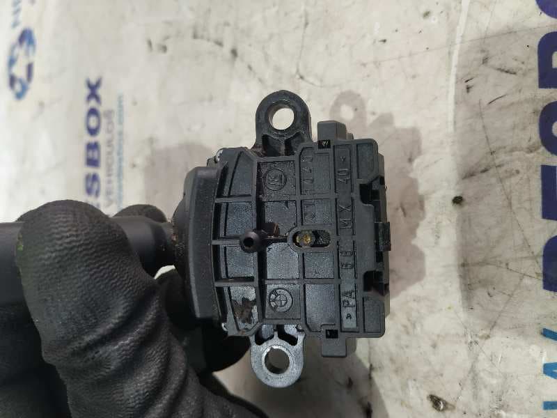 Recambio de MANDO INTERMITENTES para BMW X3 (E83) 2.0d M47N204D4 referencia OEM IAM 8363668    01104010   - AZUL 3