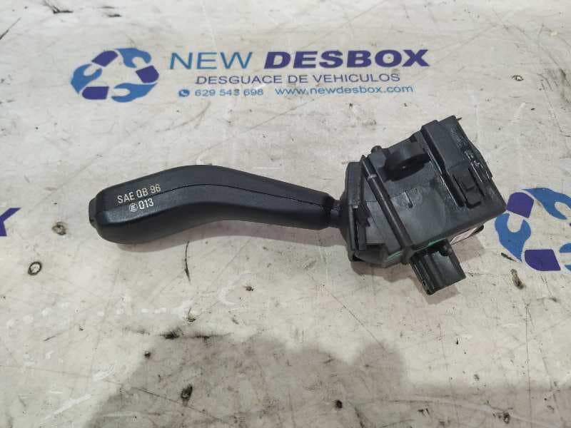 Recambio de MANDO INTERMITENTES para BMW X3 (E83) 2.0d M47N204D4 referencia OEM IAM 8363668    01104010   - AZUL 4