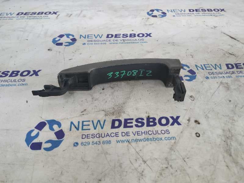 Recambio de MANETA TRASERA DERECHA para LAND ROVER RANGE ROVER SPORT 276DT referencia OEM IAM LR020928   - NEGRO 2