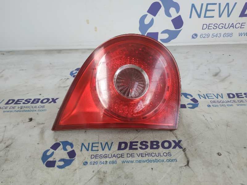 Recambio de PILOTO PORTON IZQUIERDO para VOLKSWAGEN GOLF V BERLINA (1K1) Conceptline (E) BXE referencia OEM IAM 1K6945093G - AZUL