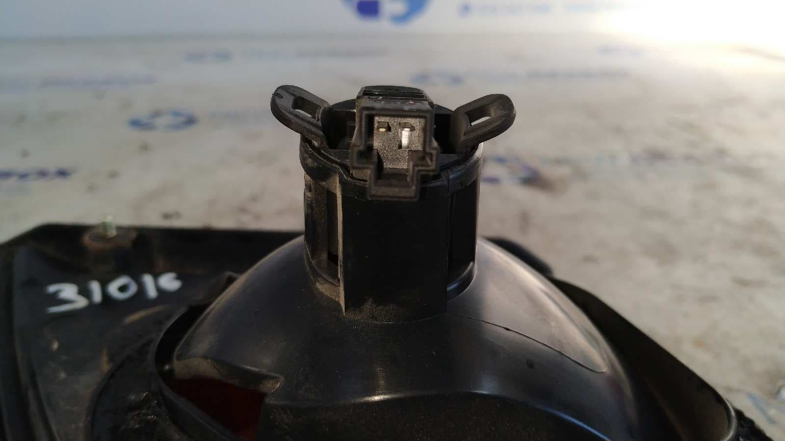 Recambio de PILOTO PORTON IZQUIERDO para NISSAN PRIMERA BERLINA (P11) 2.0 Turbodiesel CAT GA16DE referencia OEM IAM 89020318   - GRIS 3