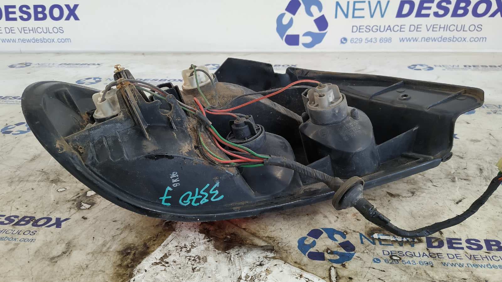 Recambio de PILOTO TRASERO DERECHO para KIA SEPHIA 1.6 CAT B6 referencia OEM IAM 0K2A151140R   - PLATA 4