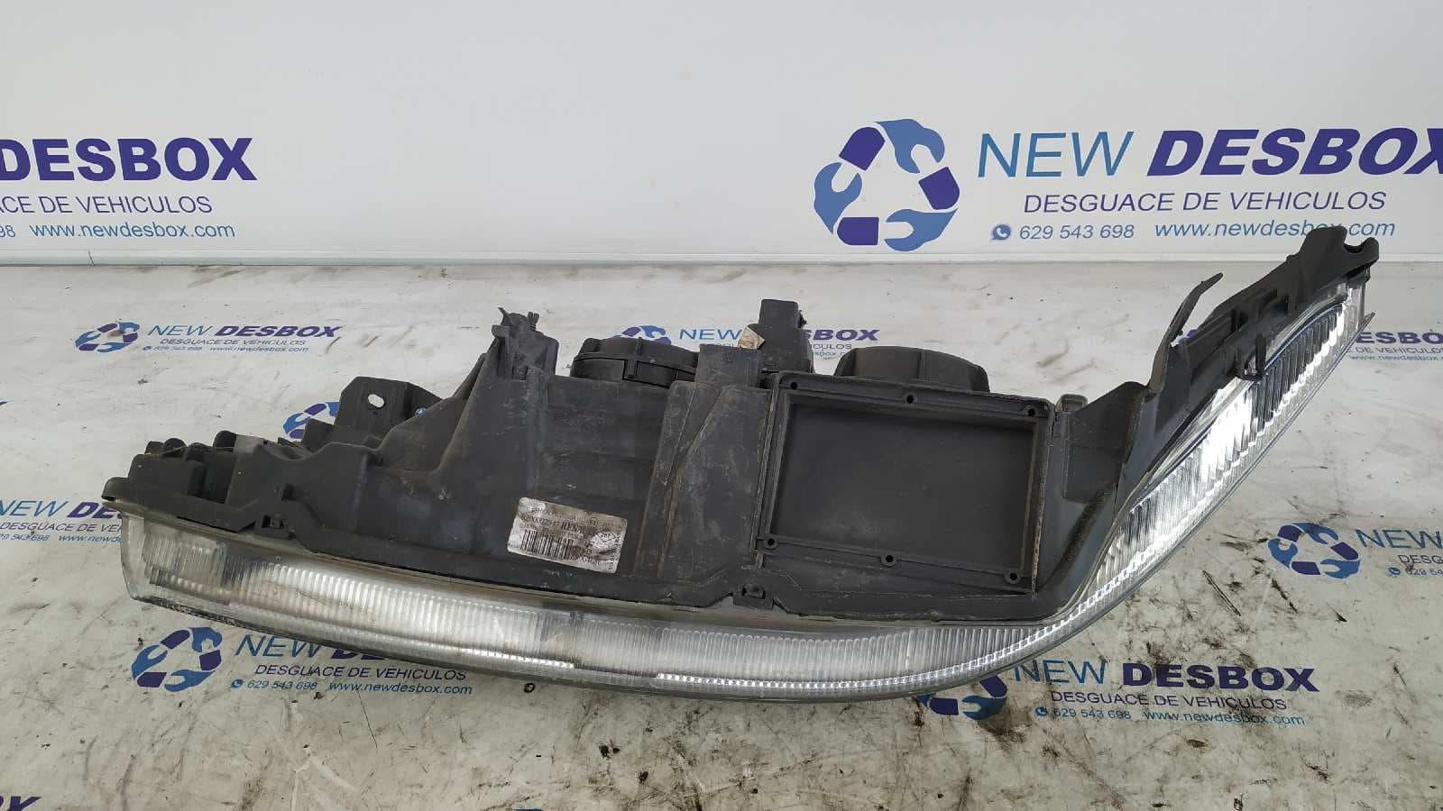 Recambio de FARO DERECHO para RENAULT LAGUNA II (BG0) 2.0 F4RJ7      referencia OEM IAM 8200002847   - VERDE 3