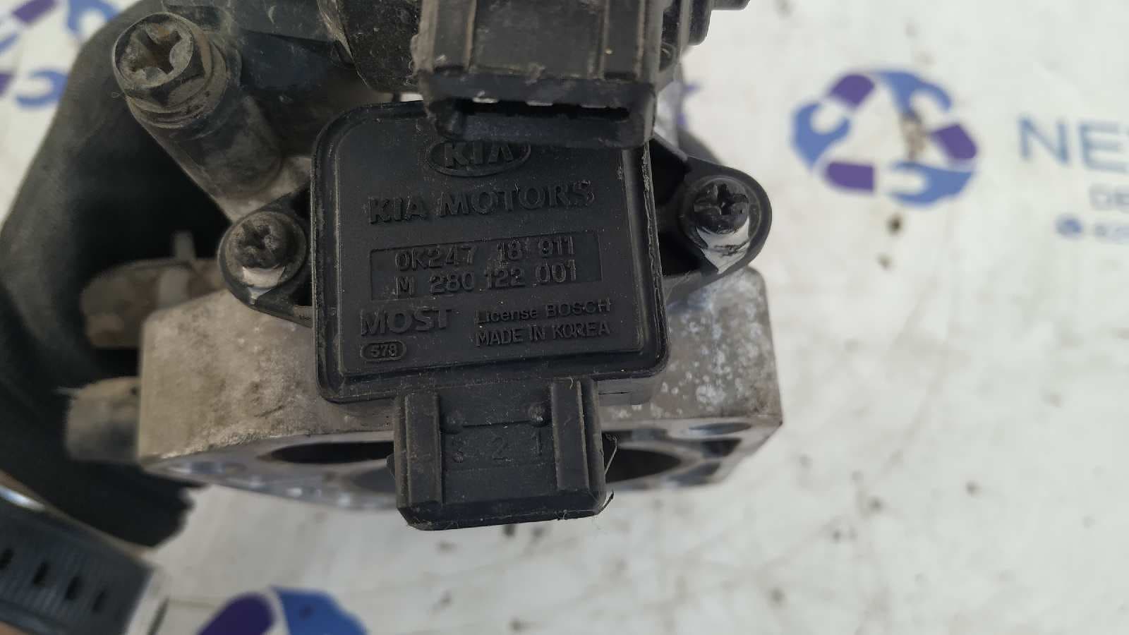 Recambio de CAJA MARIPOSA para KIA SEPHIA LL BF referencia OEM IAM 0K24720660 4