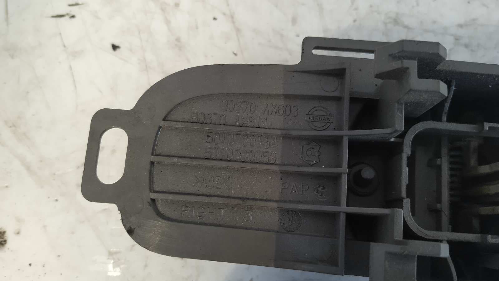 Recambio de MANETA INTERIOR TRASERA DERECHA para NISSAN MICRA (K12E) 25 Aniversario CR12DE referencia OEM IAM 80670AX603   - BLANCO 4