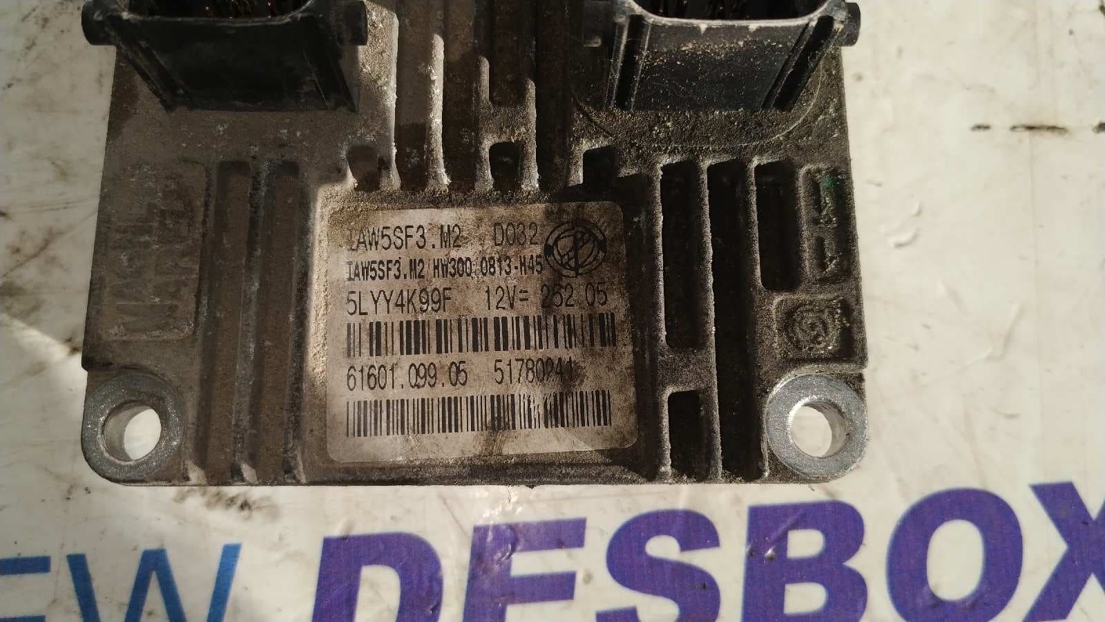 Recambio de CENTRALITA MOTOR UCE para FIAT GRANDE PUNTO (199) 350A1000 referencia OEM IAM    - GRIS PLATA 5