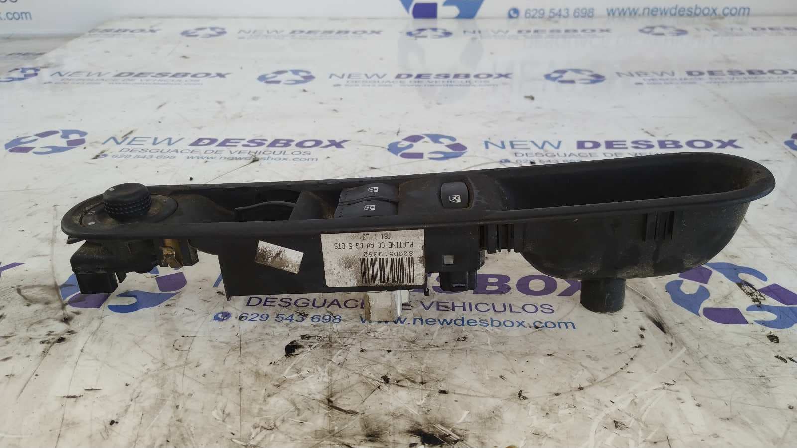 Recambio de MANDO ELEVALUNAS DELANTERO DERECHO para RENAULT ESPACE IV (JK0) 1.9 dCi Diesel F9Q680 referencia OEM IAM 8200519362   - ROJO 4