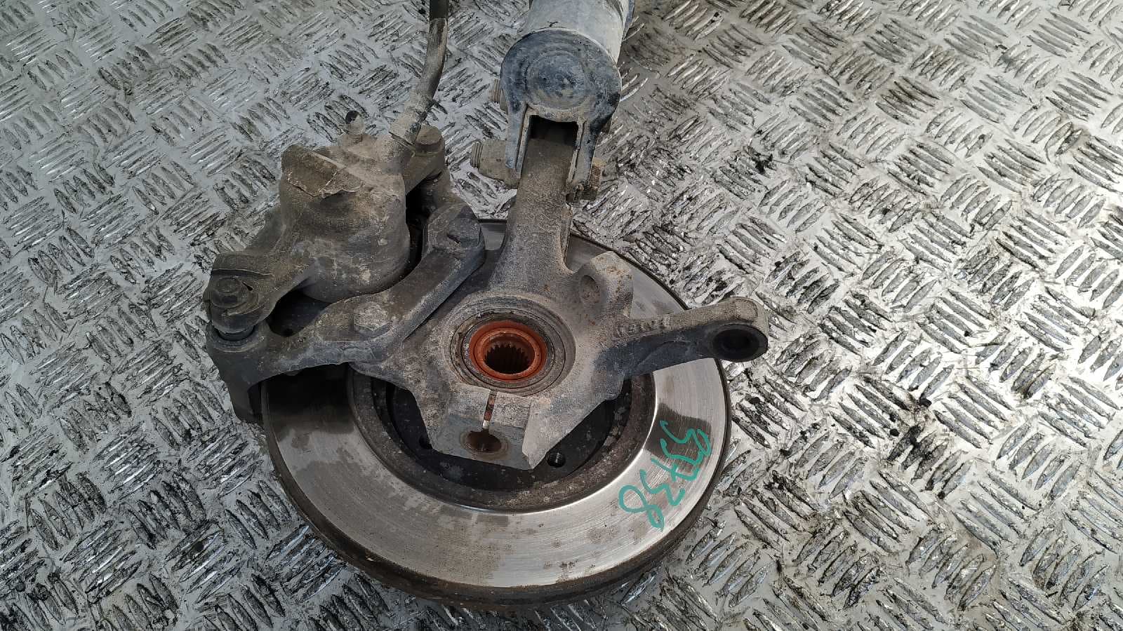 Recambio de MANGUETA DELANTERA DERECHA para RENAULT KANGOO (F/KC0) K9KV7 referencia OEM IAM    - BLANCO 4