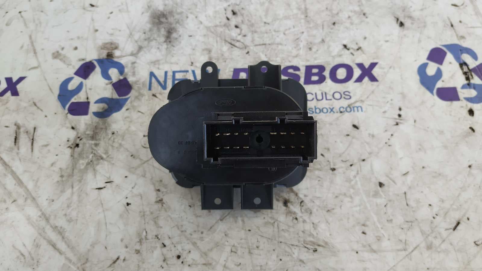 Recambio de MANDO LUCES para LAND ROVER RANGE ROVER SPORT 276DT referencia OEM IAM YUD501480PVJ   - NEGRO 2