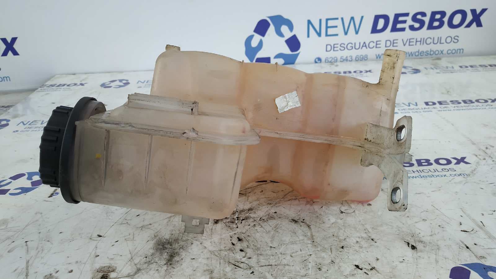 Recambio de DEPOSITO EXPANSION para LAND ROVER RANGE ROVER SPORT 276DT referencia OEM IAM LR020367   - NEGRO 7