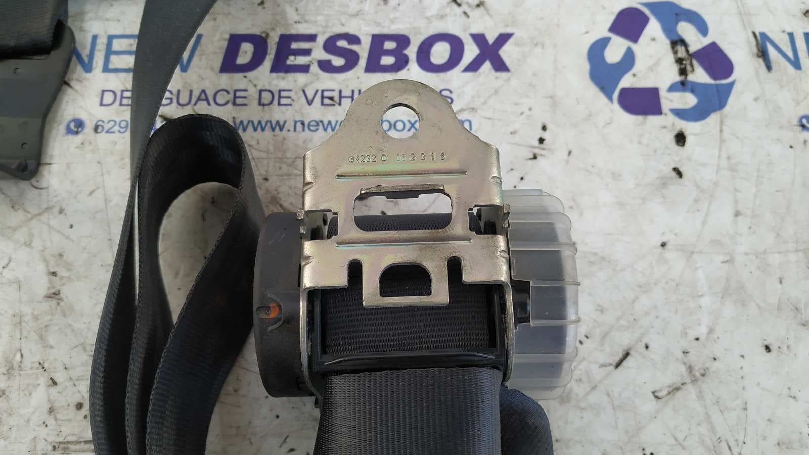 Recambio de CINTURON TRASERO IZQUIERDO para LAND ROVER RANGE ROVER SPORT 276DT referencia OEM IAM 604043700D   - NEGRO 4