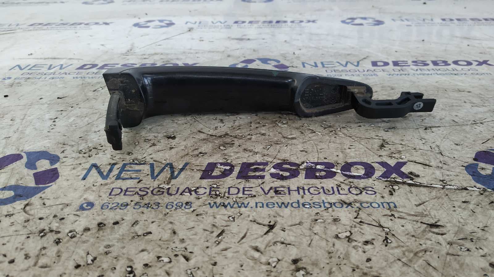 Recambio de MANETA DELANTERA DERECHA para BMW SERIE 3 BERLINA (E90) 320d 204D4 referencia OEM IAM    - NEGRO 2