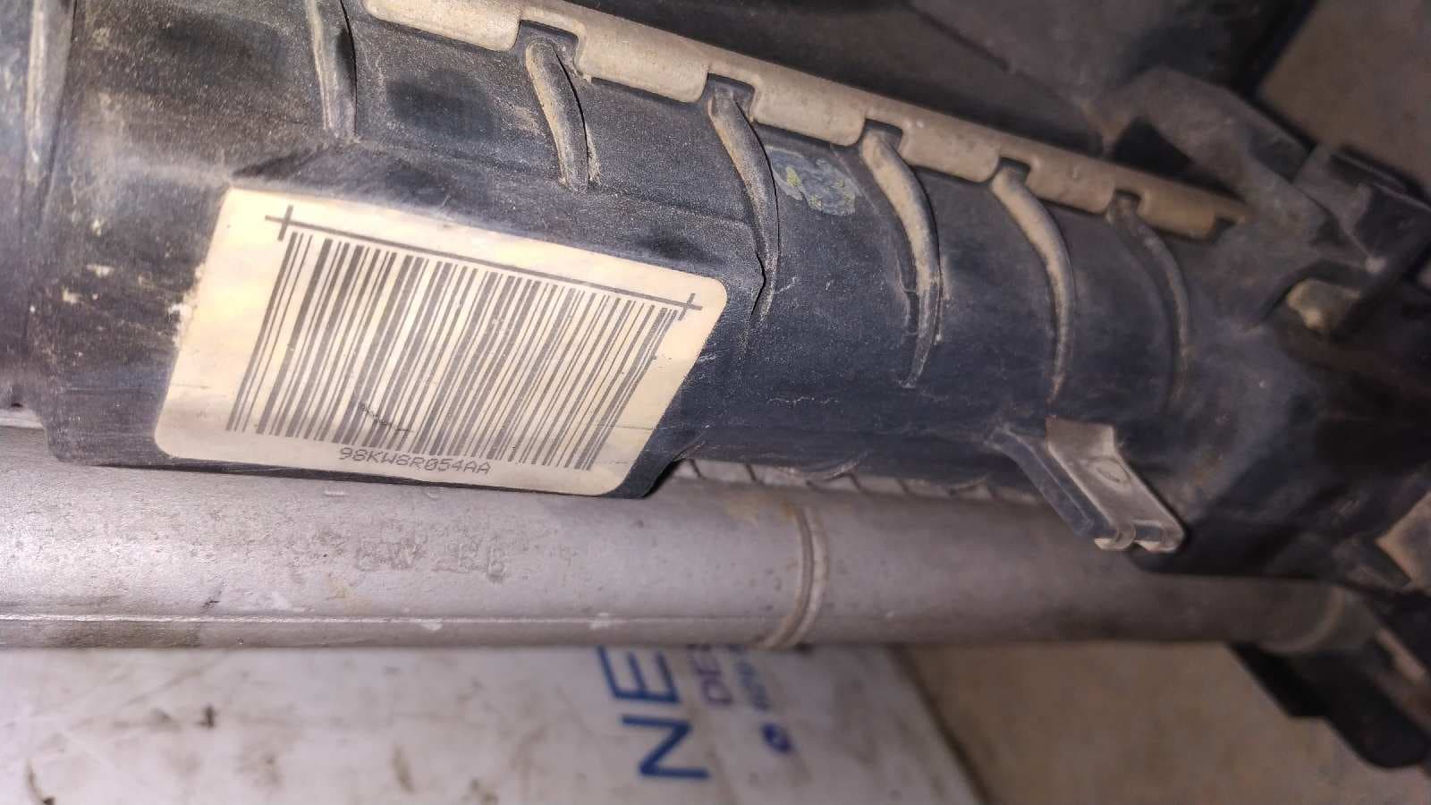 Recambio de RADIADOR AGUA para FORD KA (CCQ) Básico J4P referencia OEM IAM 97KB8005CA   - GRIS 4