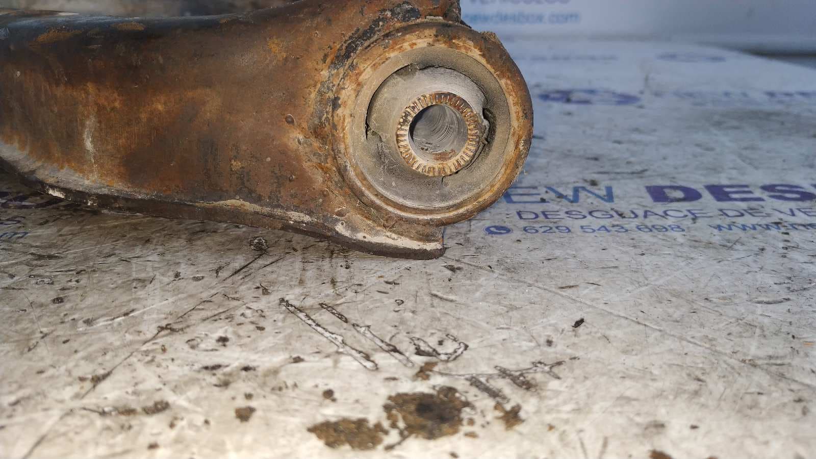 Recambio de BRAZO DERECHO INFERIOR DELANTERO para SUZUKI VITARA SE/SV (ET) 1.9 Turbodiesel XUD9SD referencia OEM IAM    - BLANCO 5