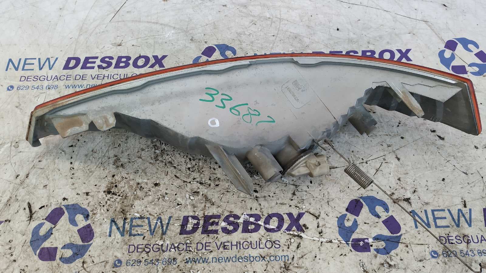 Recambio de PILOTO DELANTERO DERECHO para RENAULT TRAFIC COMBI (AB 4.01) 6 - plazas (L2H1) acristalado parcial 2,9t   Combi largo F9QU7 referencia OEM IAM 8200007030   - BLANCO 4