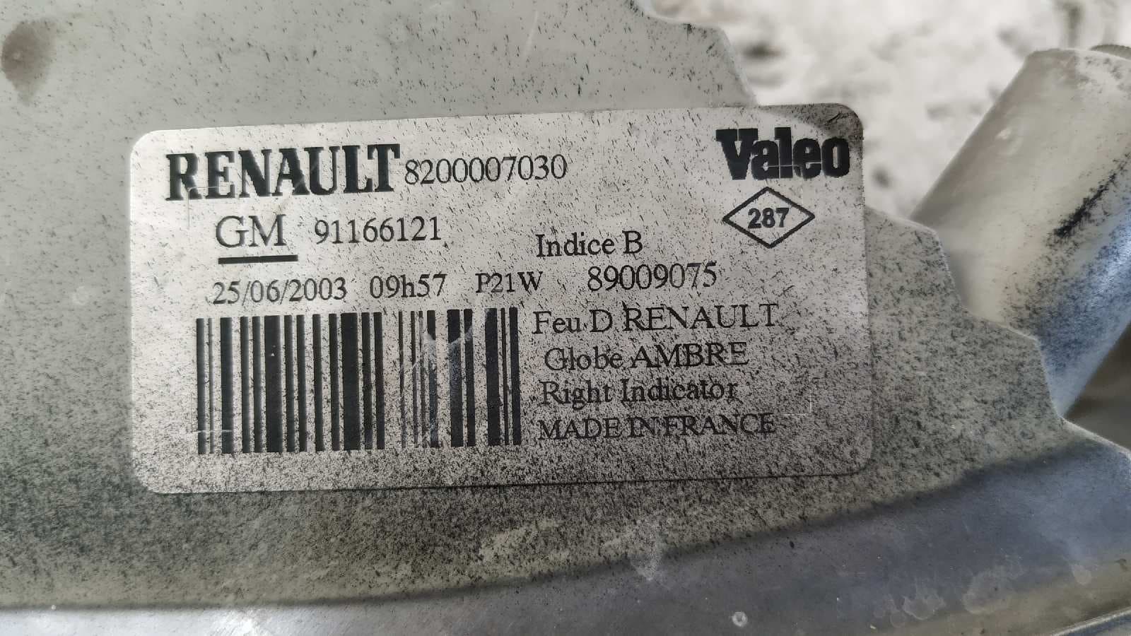 Recambio de PILOTO DELANTERO DERECHO para RENAULT TRAFIC COMBI (AB 4.01) 6 - plazas (L2H1) acristalado parcial 2,9t   Combi largo F9QU7 referencia OEM IAM 8200007030   - BLANCO 2